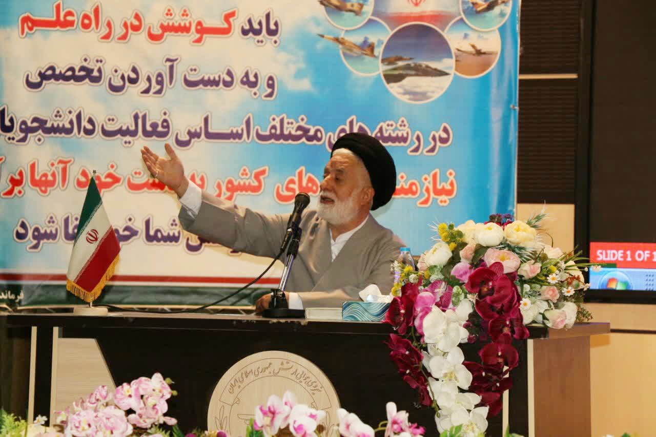 حجتالاسلام والمسلمین سیدجواد بهشتی، پژوهشگر و مفسر قرآن حجتالاسلام والمسلمین سیدجواد بهشتی، پژوهشگر و مفسر قرآن