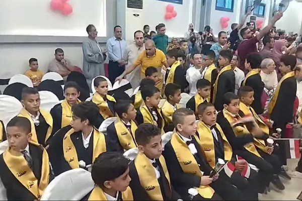 تجلیل از 100 حافظ قرآن نوجوان در «الغربیه» مصر + عکس تجلیل از 100 حافظ قرآن نوجوان در «الغربیه» مصر + عکس