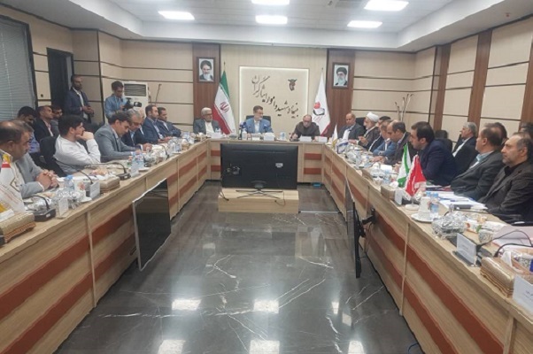 حوزه جهاد و ایثارگری تمام نشده است/ جبهه اقتصادی هدف جدید دشمن برای آسیب به انقلاب