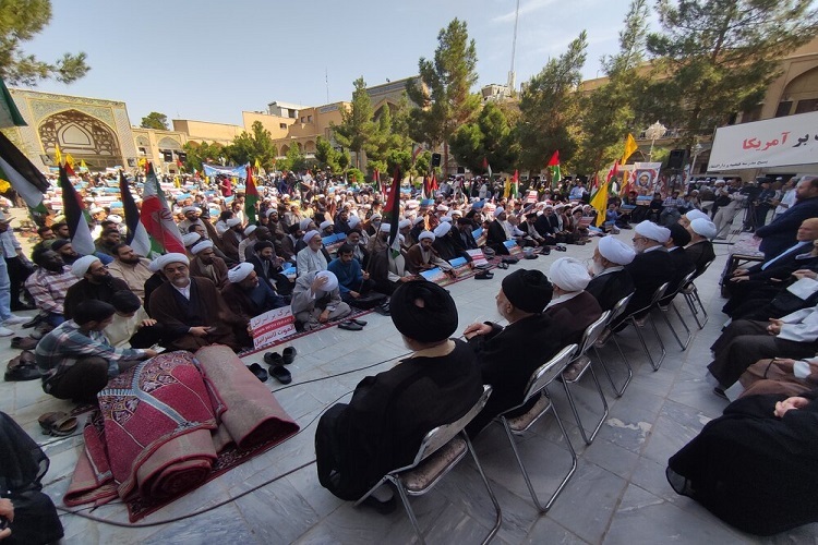 ارسال/ حوزه علمیه تا آزادی قدس شریف در کنار فلسطین ایستاده است