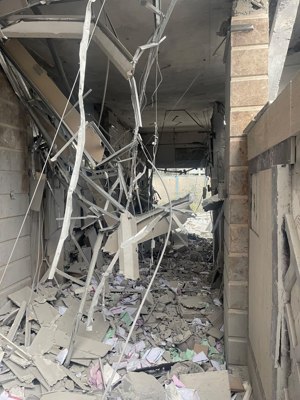 اسرائیل دفتر شبکه العالم را بمباران کرد