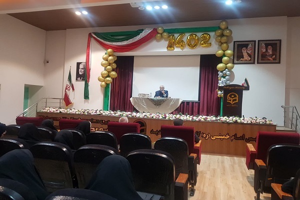 کارگاه اهمیت حفظ قرآن ویژه دانشجو معلمهای دانشگاه فرهنگیان گلستان برگزار شد کارگاه اهمیت حفظ قرآن ویژه دانشجو معلمهای دانشگاه فرهنگیان گلستان برگزار شد