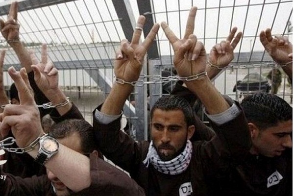 مقاومت: آزادی اسرای صهیونیست در گرو آزادی 6 هزار اسیر فلسطینی است/آماده