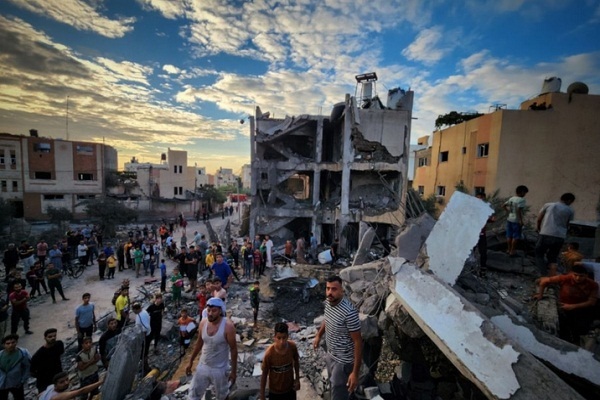 بازگشایی گذرگاه رفح و افزایش آمار شهدا به بالای 4 هزار نفر بازگشایی گذرگاه رفح و افزایش آمار شهدا به بالای 4 هزار نفر