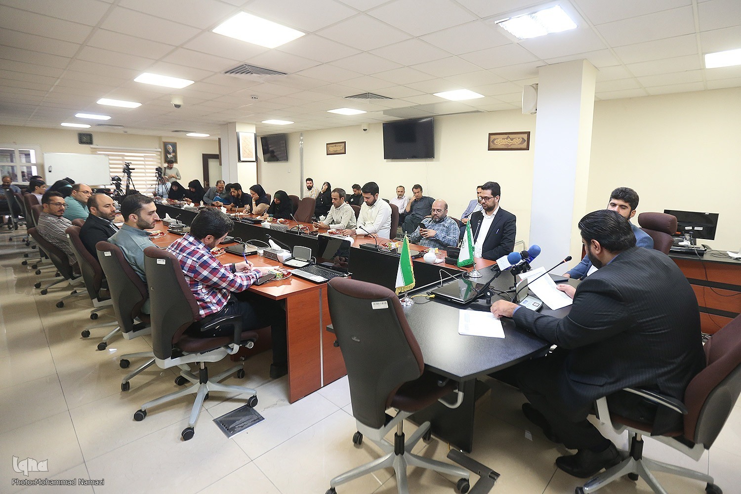 نشست خبری تشریح فعالیتهای قرآنی سازمان اوقاف نشست خبری تشریح فعالیتهای قرآنی سازمان اوقاف