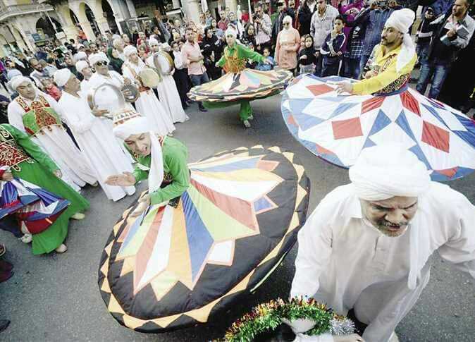 جمعه/آیینهای بزرگداشت میلاد نبی(ص) در کشورهای مختلف اسلامی جمعه/آیینهای بزرگداشت میلاد نبی(ص) در کشورهای مختلف اسلامی