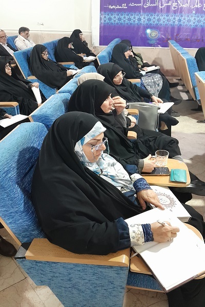 چهارمین جلسه دوره آموزشی تدبر در قرآن کریم چهارمین جلسه دوره آموزشی تدبر در قرآن کریم