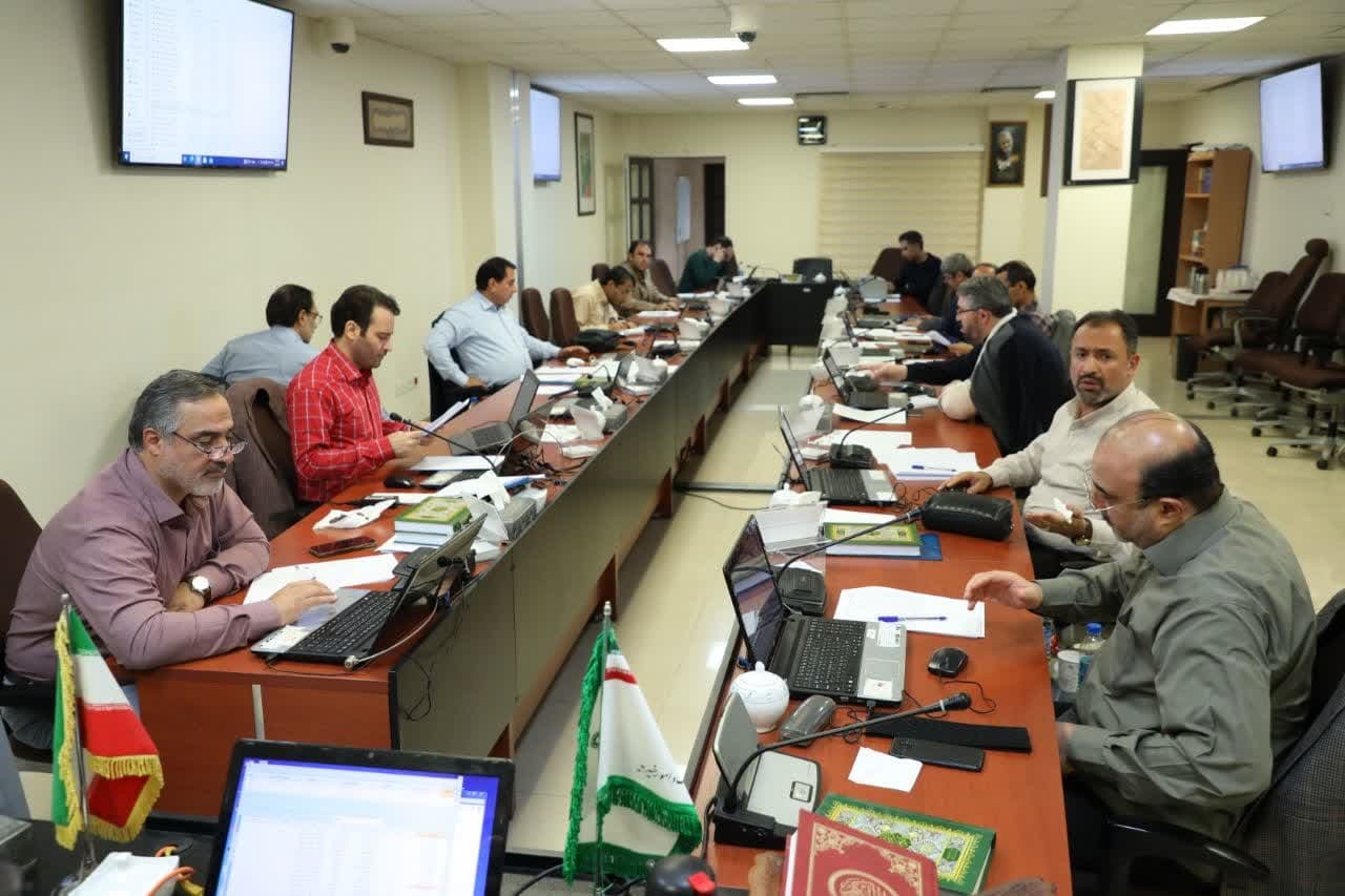 نگاهی به جزئیات فنی مرحله مقدماتی مسابقات سراسری قرآن + فیلم و عکس نگاهی به جزئیات فنی مرحله مقدماتی مسابقات سراسری قرآن + فیلم و عکس