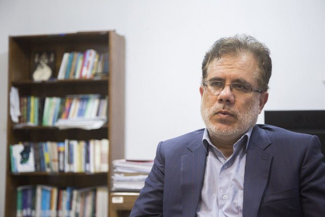 محمود حکمت‌نیا