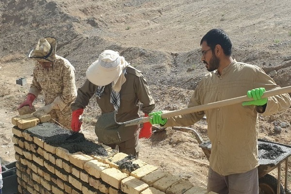 معماری که بسیجی، جانباز، روحانی و جهادی شد