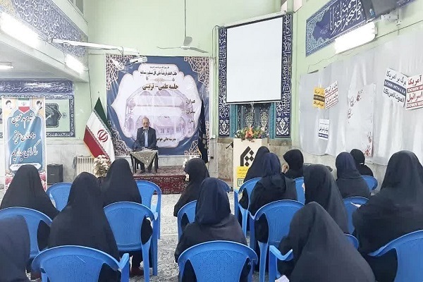 استکبار ستیزی همچون اقامه نماز، انسان‌ساز است