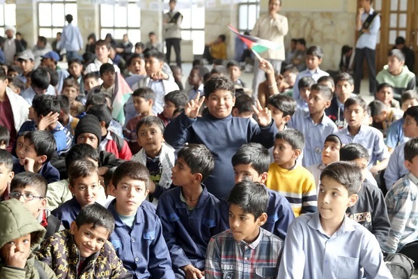 تجمع اعتراضی دانش آموزان طلاب المصطفی