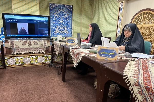 مرحله نهایی هفدهمین دوره مسابقات سراسری ـ مردمی دارالقرآن امام علی(ع) در بخش رشته حفظ 10 و 20 جزء و حفظ کل بانوان مرحله نهایی هفدهمین دوره مسابقات سراسری ـ مردمی دارالقرآن امام علی(ع) در بخش رشته حفظ 10 و 20 جزء و حفظ کل بانوان