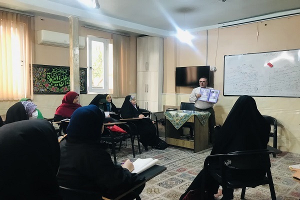 دوره تخصصی تربیت مربی «حرفه‌ای شو» از سوی مؤسسه قرآن  وعترت امام رضا(ع) تهران