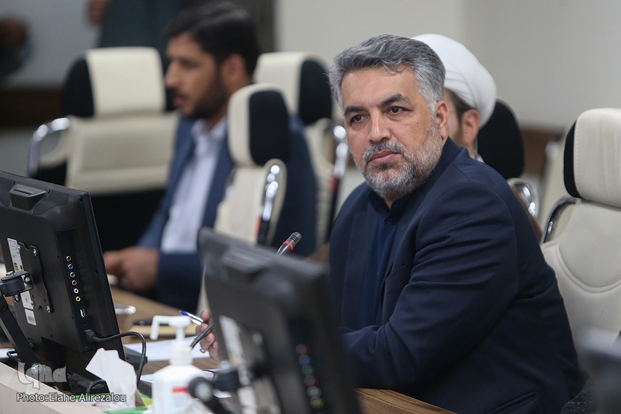 انتخاب شعار و عناوین هفته قرآن و دانشگاه انتخاب شعار و عناوین هفته قرآن و دانشگاه