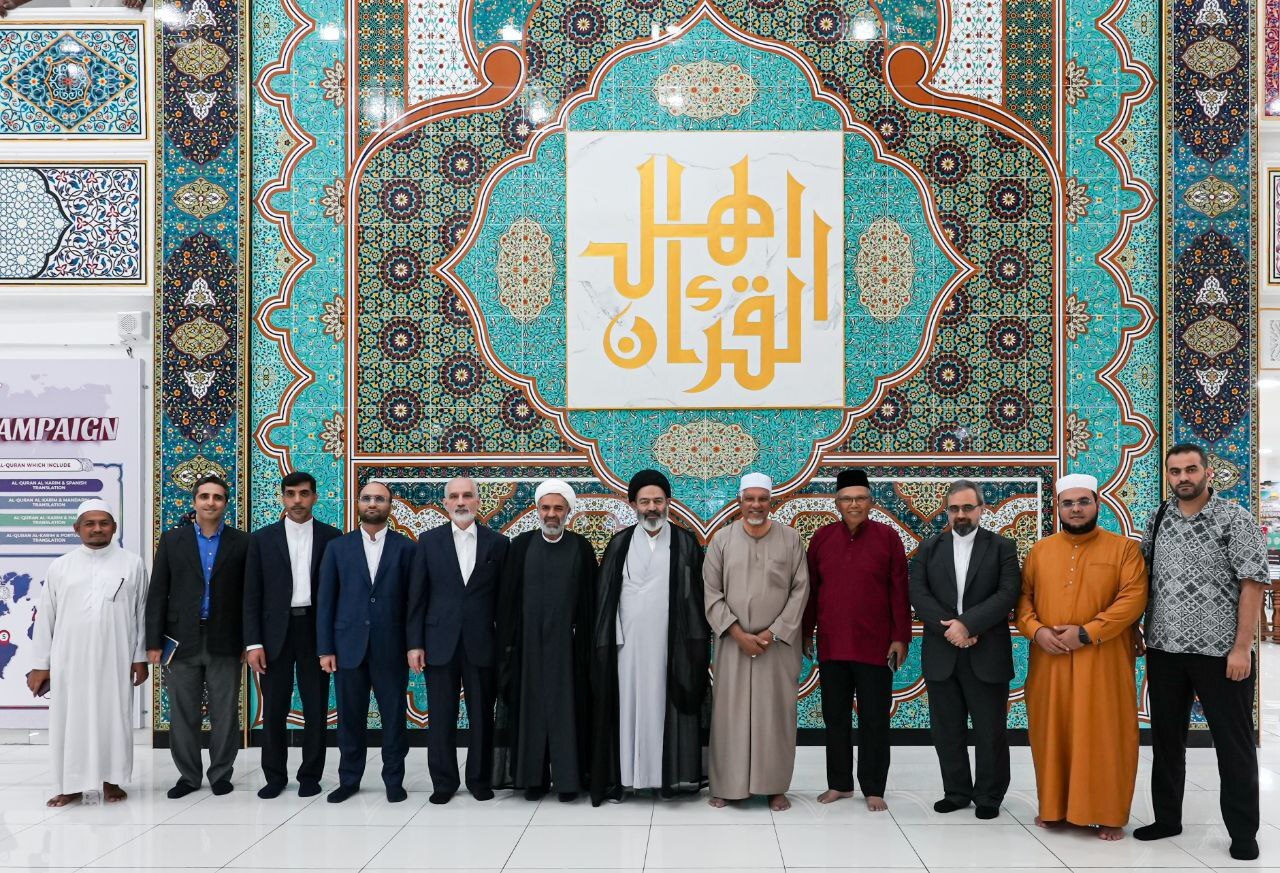 بازدید نماینده ولی فقیه در امور حج از بنیاد نشر قرآن «رستو» در مالزی/ اماده بازدید نماینده ولی فقیه در امور حج از بنیاد نشر قرآن «رستو» در مالزی/ اماده