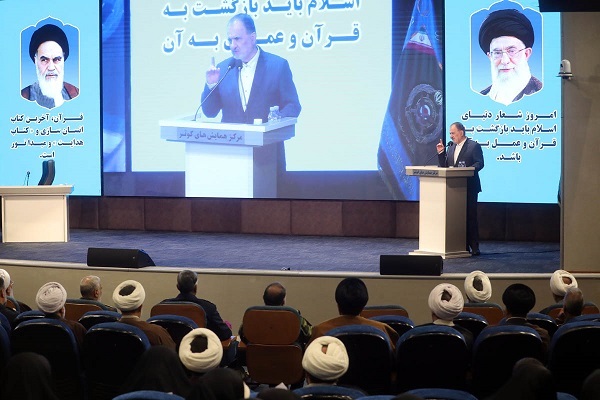 آیین تجلیل از منتخبان قرآنی آجا برگزار شد آیین تجلیل از منتخبان قرآنی آجا برگزار شد