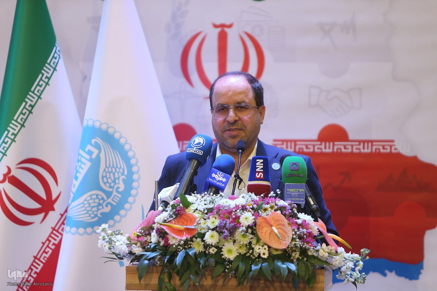 ارسالی////پورعزت: سرزمین عرصه هنرنمایی حکمرانان است/ الوانی: حکمرانی یعنی توزیع قدرت، نه تراکم قدرت ارسالی////پورعزت: سرزمین عرصه هنرنمایی حکمرانان است/ الوانی: حکمرانی یعنی توزیع قدرت، نه تراکم قدرت