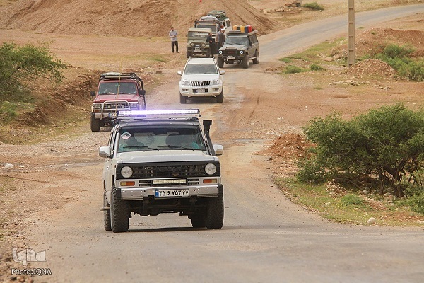‌خدمت جهادی از نوع حرکت‌های فرهنگی و برپایی یادواره خانگی شهدا
