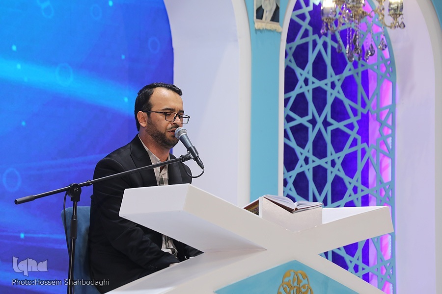 قاری اسفراینی و تشویق هم‌استانی‌ها