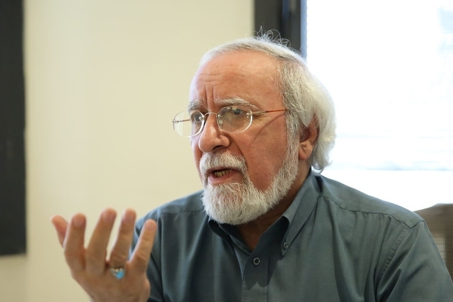 صباح زنگنه، کارشناس مسائل منطقه