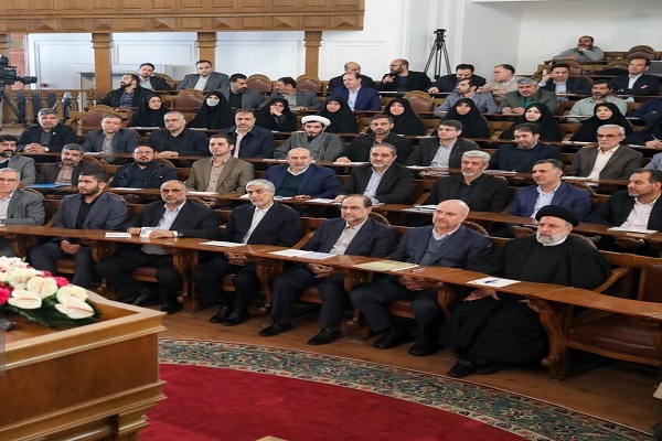 مرجعیت سیاست‌گذاری شورای عالی انقلاب فرهنگی مورد پذیرش قرار گیرد