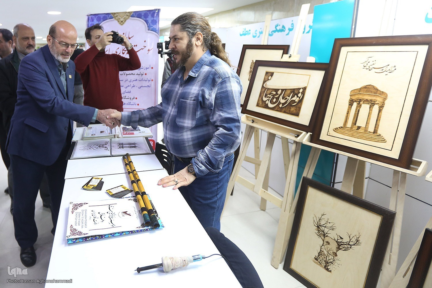 نظام درمان آغوشش را برای ۳۰ هزار پرستار باز می‌کند؟