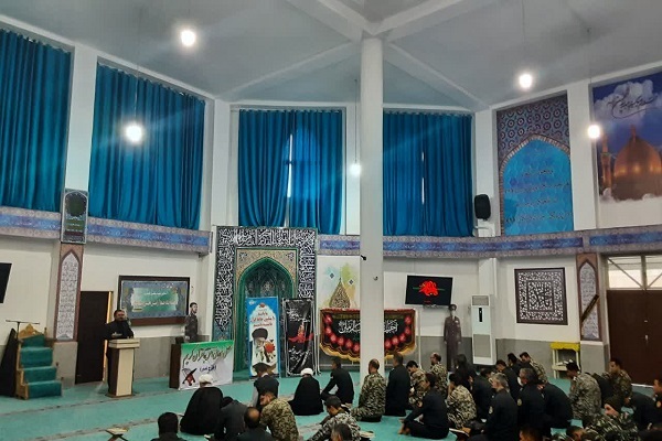 محفل قرآنی در ستاد منطقه پدافند هوایی شمال برگزار شد محفل قرآنی در ستاد منطقه پدافند هوایی شمال برگزار شد