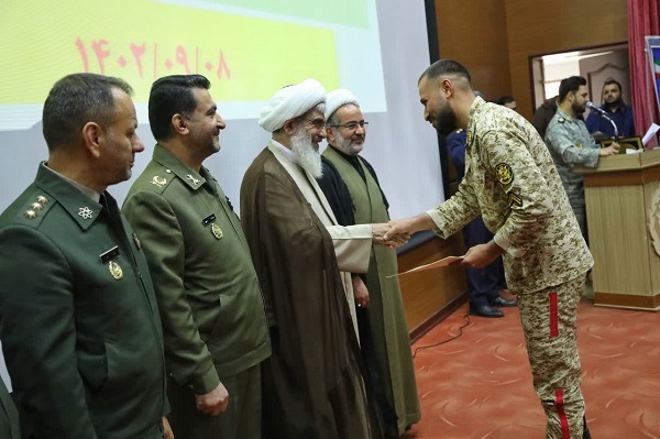 آیین اختتامیه مرحله سراسری چهل و سومین دوره مسابقات قرآن کارکنان پایور و وظیفه ستاد فرماندهی کل ارتش آیین اختتامیه مرحله سراسری چهل و سومین دوره مسابقات قرآن کارکنان پایور و وظیفه ستاد فرماندهی کل ارتش