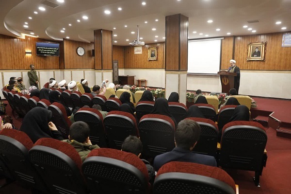 آیین تجلیل از ۶۰ نفر از برگزیدگان دورههای حفظ تابستانه فرزندان کارکنان ستاد ارتش آیین تجلیل از ۶۰ نفر از برگزیدگان دورههای حفظ تابستانه فرزندان کارکنان ستاد ارتش