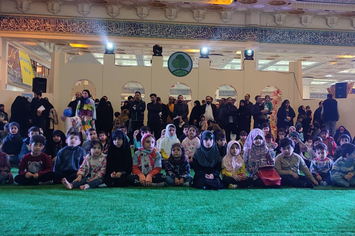 ارائه سرگرمی قرآنی برای کودکان در «باغ آیات» ارائه سرگرمی قرآنی برای کودکان در «باغ آیات»