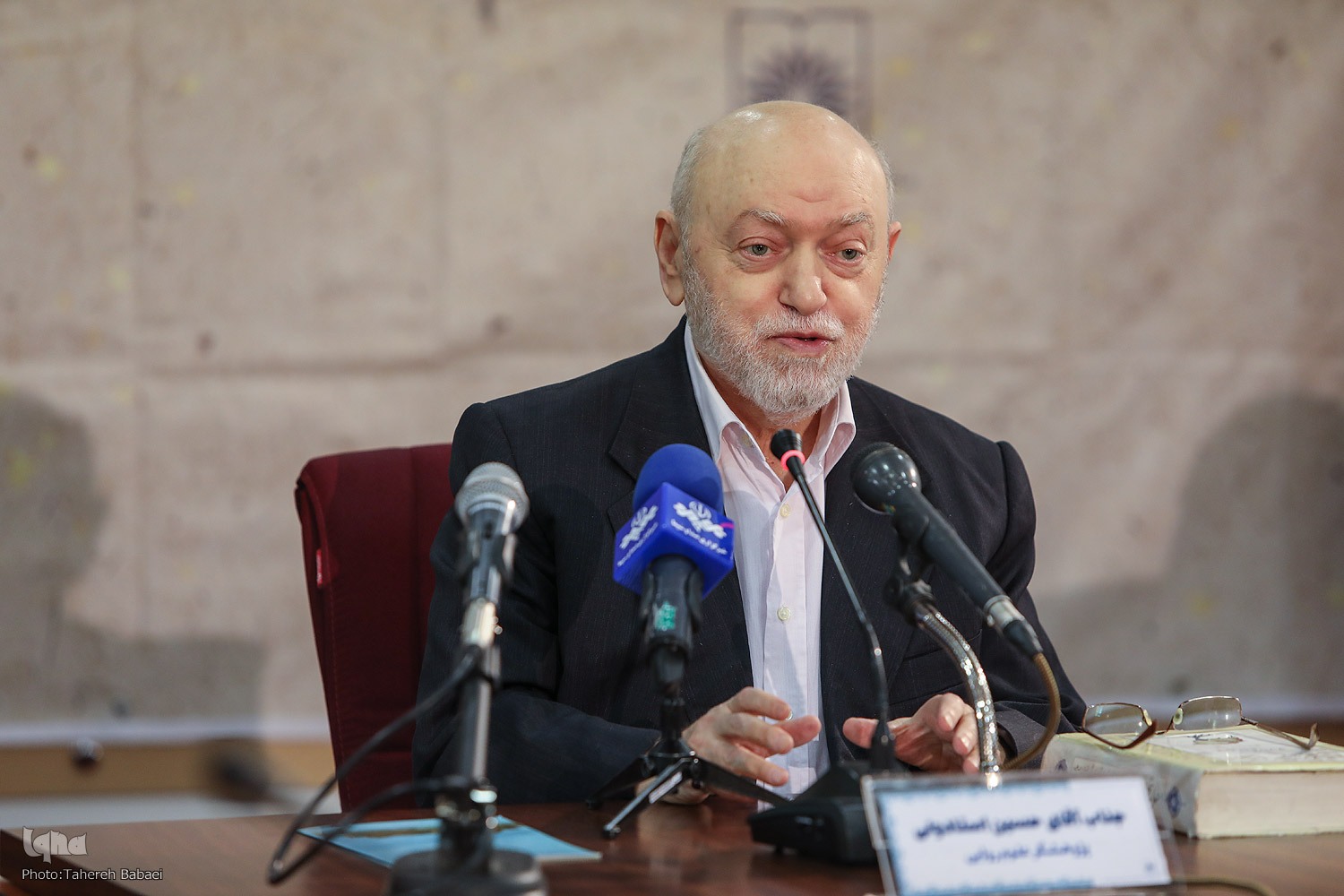 حسین استادولی