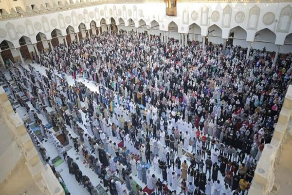 اقامه نماز عید فطر در کشورهای مختلف جهان + عکس اقامه نماز عید فطر در کشورهای مختلف جهان + عکس