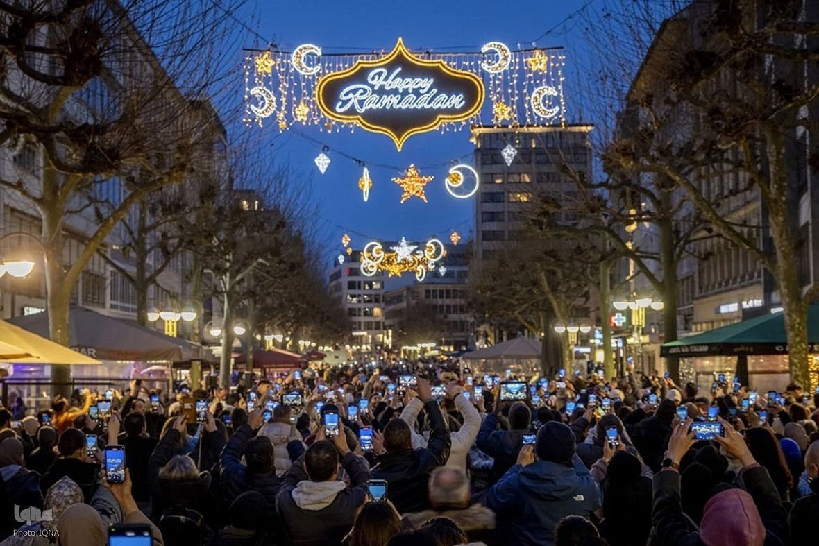 ریشههای استقبال غیرمسلمانان از آیینهای رمضان در گوشه و کنار جهان ریشههای استقبال غیرمسلمانان از آیینهای رمضان در گوشه و کنار جهان