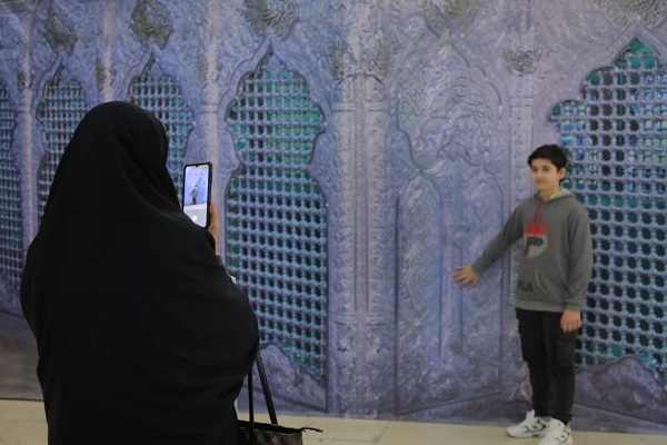 برنامه‌های غرفه آستان حسینی برای شرکت‌کنندگان در نمایشگاه قرآن + عکس