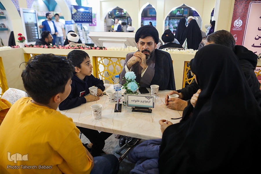 نگاهی به فعالیت غرفه‌های بخش حوزوی نمایشگاه قرآن در ۶ روز نخست