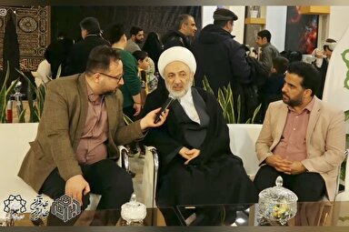 فیلم | حضور معاون علمی و فرهنگی آستان حضرت عبدالعظیم(ع) در غرفه آیات ابراهیمی