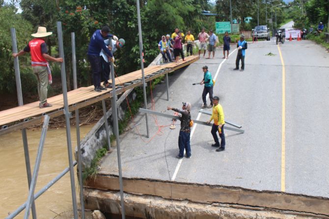 پل دوستی مسلمانان و بوداییان جنوب تایلند پل دوستی مسلمانان و بوداییان جنوب تایلند