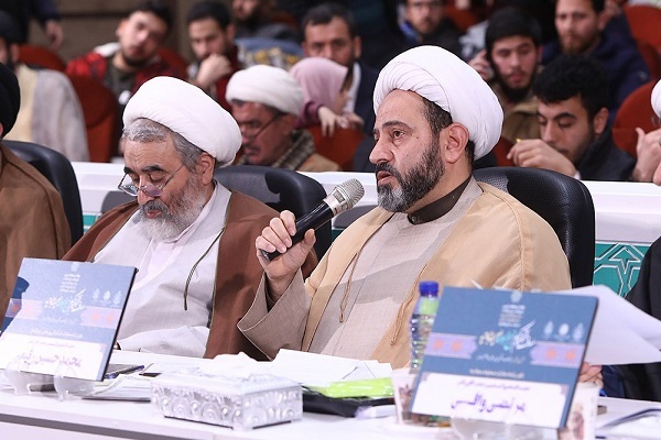 توسعه معارف قرآنی با گفتمان انقلاب اسلامی در دنیا