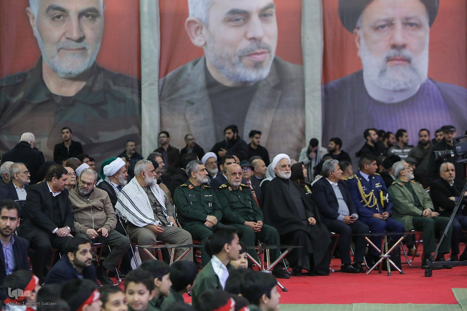 آیین بزرگداشت پنجمین سالگرد شهید سلیمانی در مصلای امام خمینی(ره) آیین بزرگداشت پنجمین سالگرد شهید سلیمانی در مصلای امام خمینی(ره)