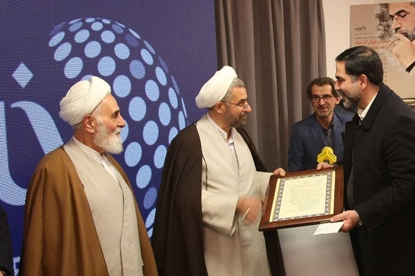 هنوز آماده نیست//// سیل انتصابهای فرهنگی و ادبی، دلخوری شهرام ناظری را شست هنوز آماده نیست//// سیل انتصابهای فرهنگی و ادبی، دلخوری شهرام ناظری را شست