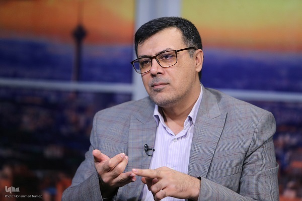 هنوز آماده نیست//// «علی‌نامه» سند تشیع هزار ساله ایرانیان است/ دینداری مردم و موج‌سواری صفویه+ فیلم