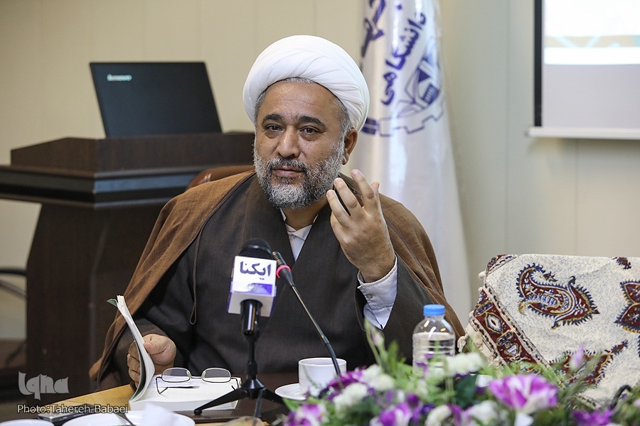 از رونمایی کهن‌ترین نسخه‌های خطی قرآن تا سه معجزه پیامبر(ص)