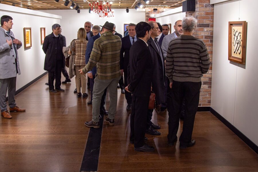 نمایش آثار هنری با مضمون اشعار عرفانی مولانا در آنکارا نمایش آثار هنری با مضمون اشعار عرفانی مولانا در آنکارا