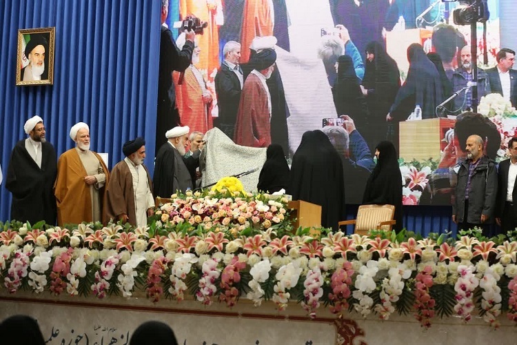 ارسال/ اجلاسیه گرامیداشت چهلمین سال تأسیس جامعه‌الزهرا(س) برگزار شد