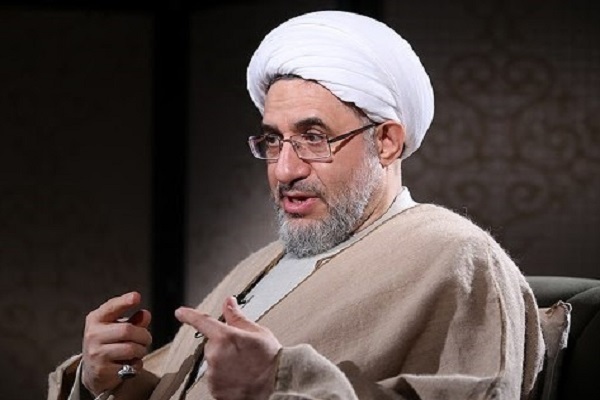 از دعوت آموزه‌های تشیع به وفاق تا توجه توأمان تفسیر «تسنیم» به عقل و وحی