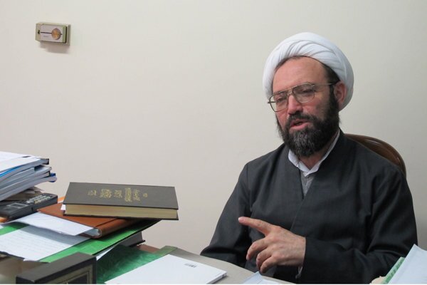 توجه به ذائقه مخاطب در بیان مسائل دینی مهم است /// عکس خودش رو بذارید