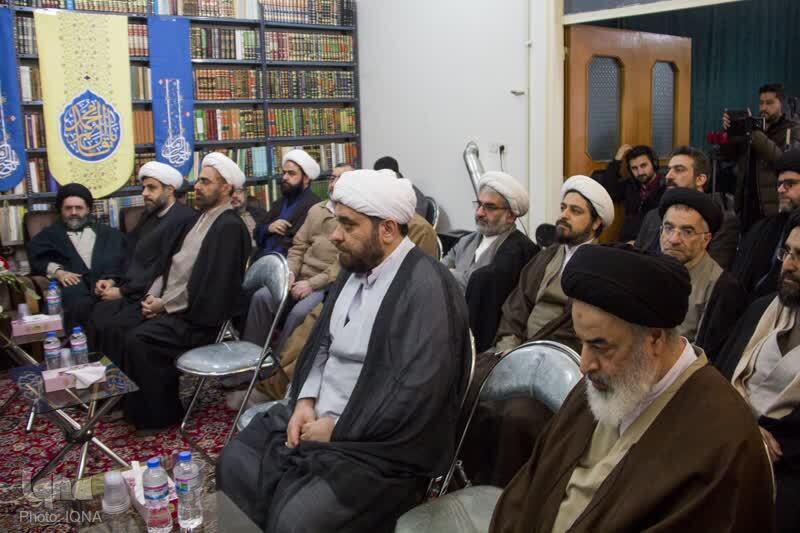 سادات در تاریخ و فرهنگ اسلامی جایگاه ویژهای دارند سادات در تاریخ و فرهنگ اسلامی جایگاه ویژهای دارند