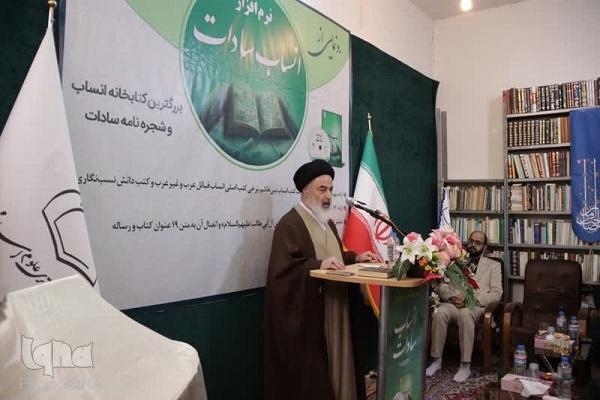 سیدمهدی رجائی، استاد حوزه علمیه و رئیس پژوهشکده انساب سادات سیدمهدی رجائی، استاد حوزه علمیه و رئیس پژوهشکده انساب سادات