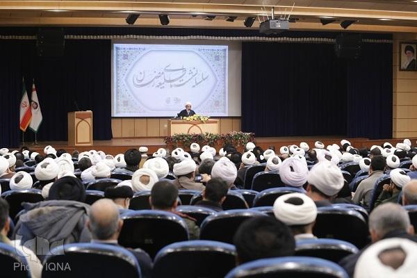 دومین روز از سلسله نشست‌های «طلیعه رمضان» با حضور آیت‌الله فاضل لنکرانی